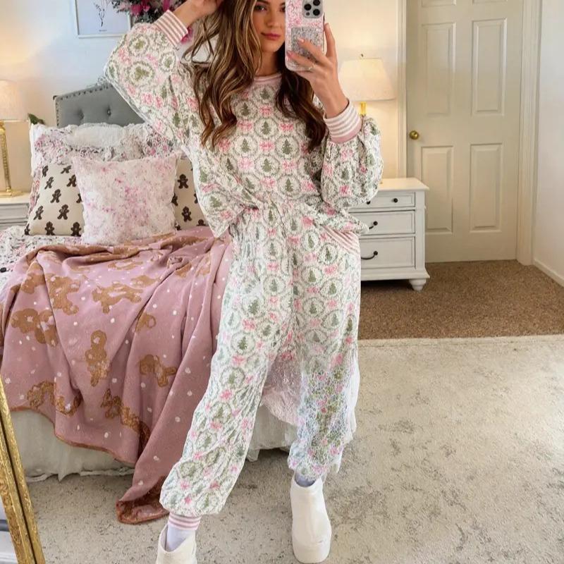 AUBREY™ Cozy Christmas Bow-Print Loungewear Set – Soft, Festive Comfort