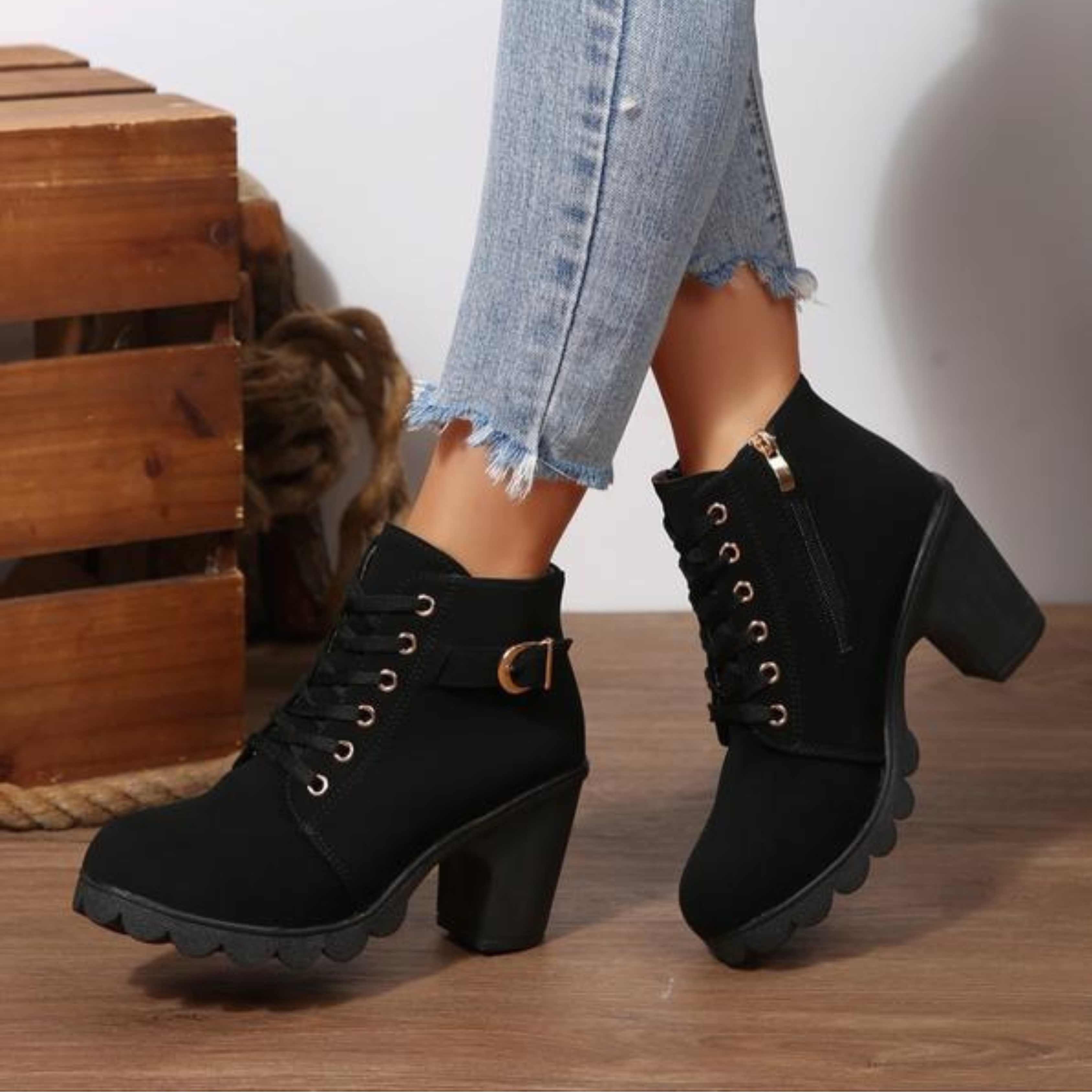 KATNI™ Chic Lace-Up Metal Buckle Chunky Ankle Boots
