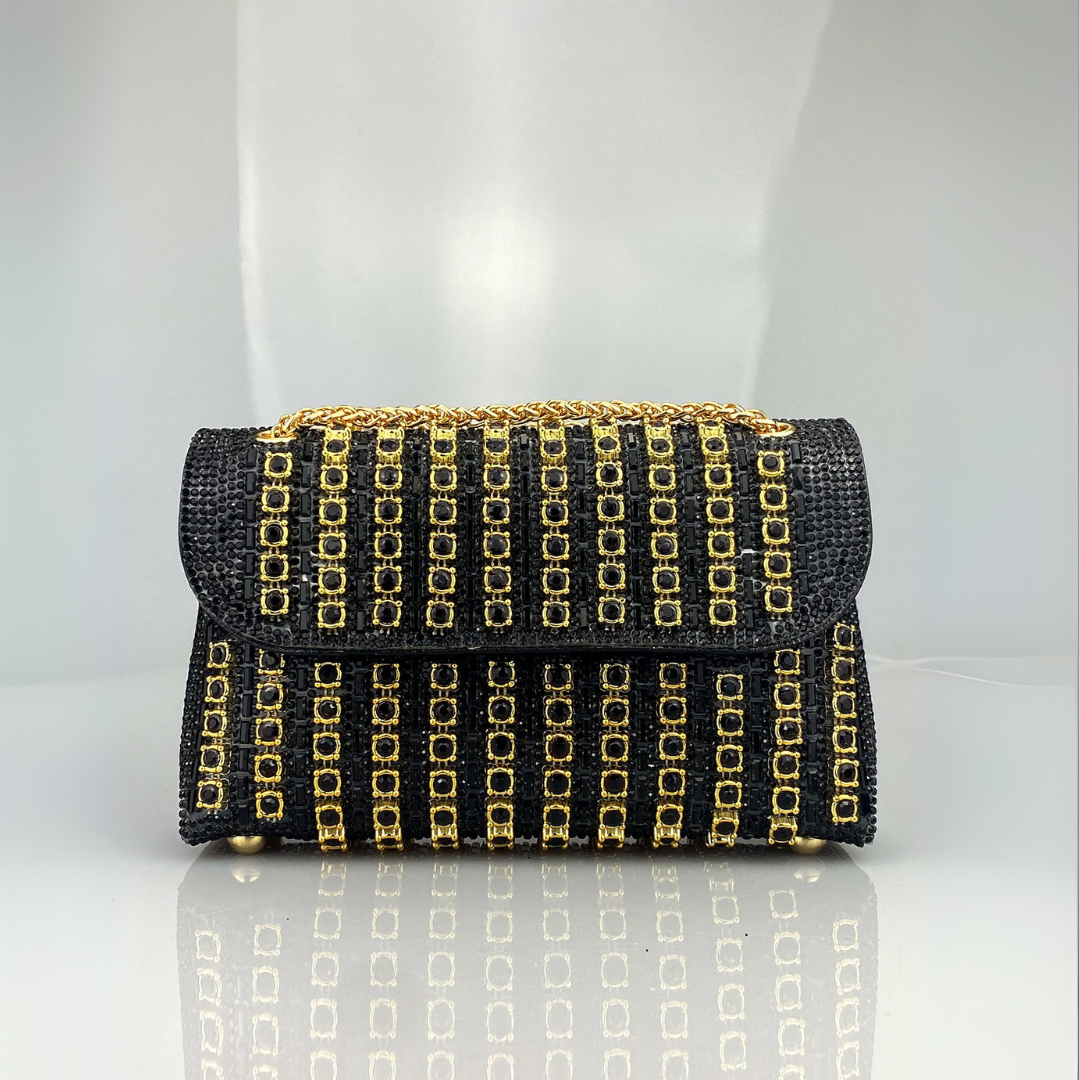 LAVIERA™ Chic Chain-Colored Diamond Shoulder Bag