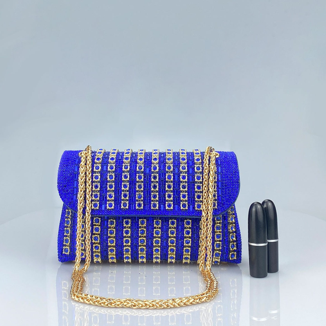 LAVIERA™ Chic Chain-Colored Diamond Shoulder Bag