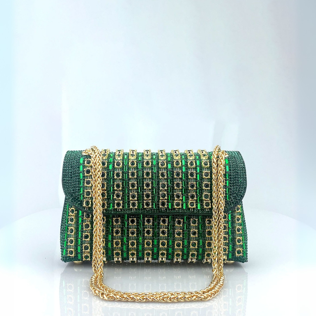 LAVIERA™ Chic Chain-Colored Diamond Shoulder Bag