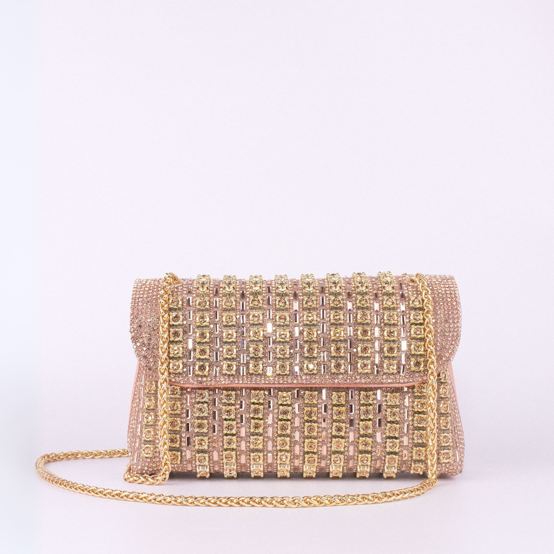 LAVIERA™ Chic Chain-Colored Diamond Shoulder Bag