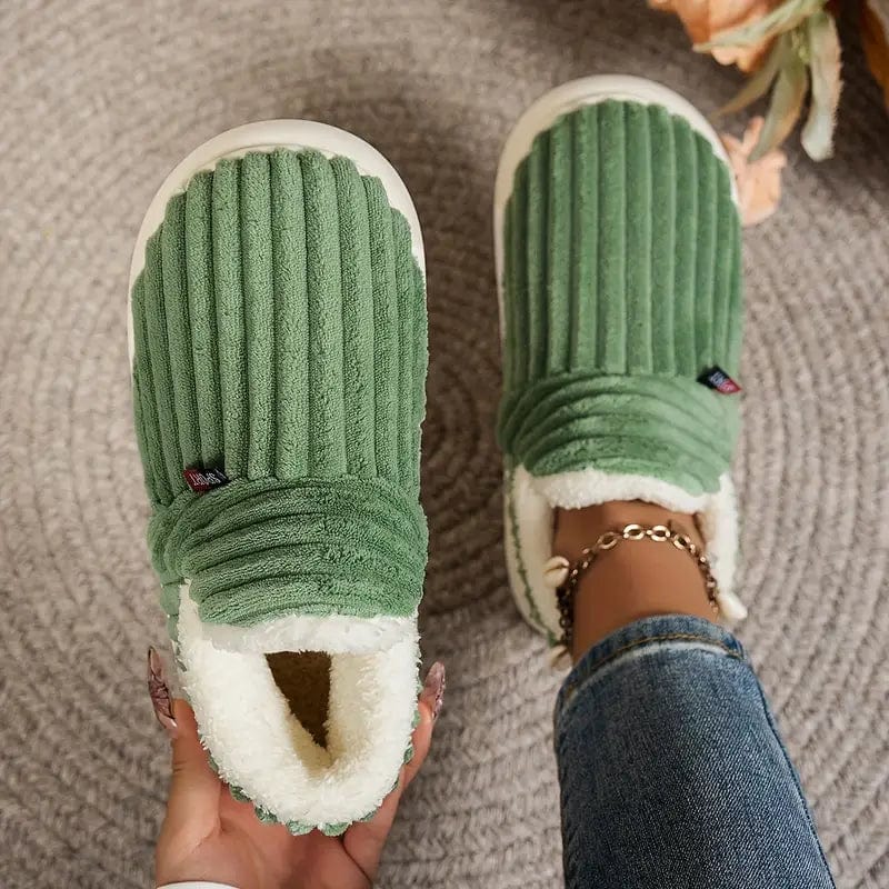 LYSSA™ Plush Comfort Slippers – Ultra-Soft, Cozy Indoor Footwear