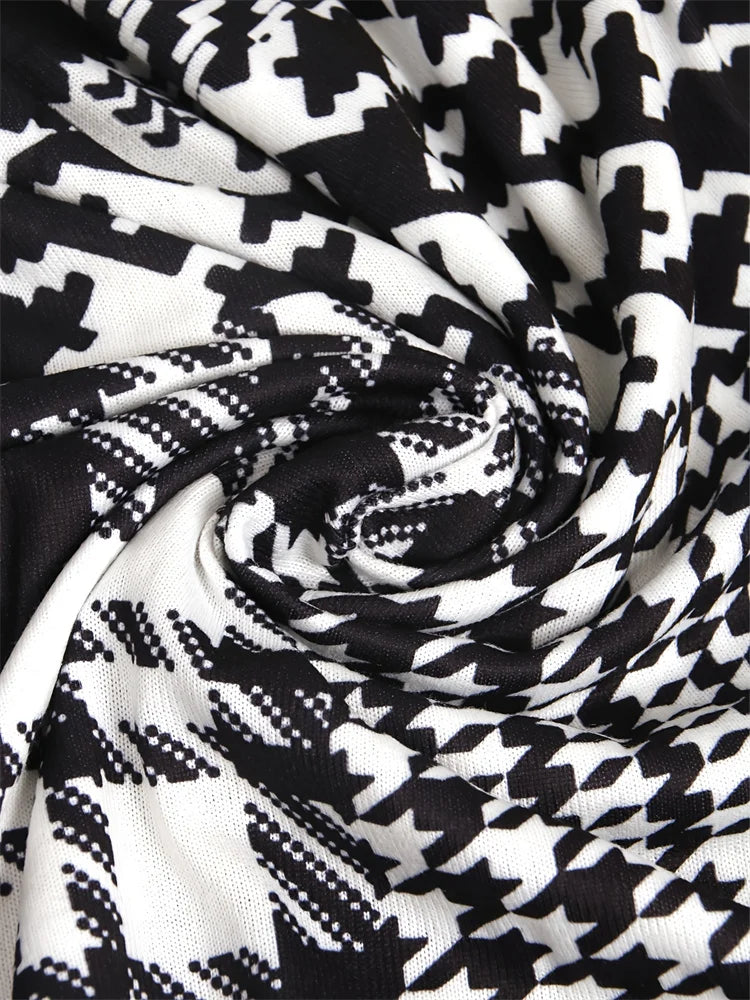 LEONA™ | Modern Geo-Print Cardigan with a Sleek Silhouette