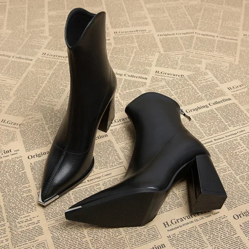 NOX™ Chrome-Tip Chelsea Boots