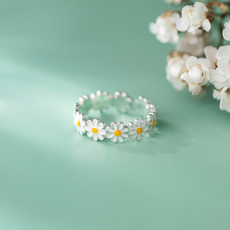 MAISY™ Blooming Daisy Ring – Delicate Floral Beauty
