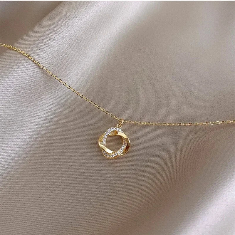 JEAN™ – A Timeless, Minimalist Necklace for Everyday Elegance