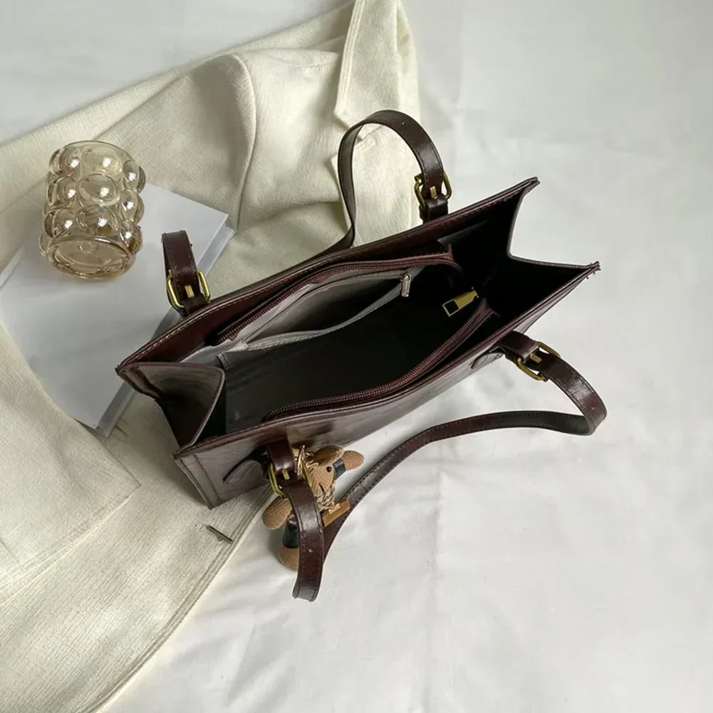 NIKKI™ – Elegant Shoulder Tote for Everyday Sophistication